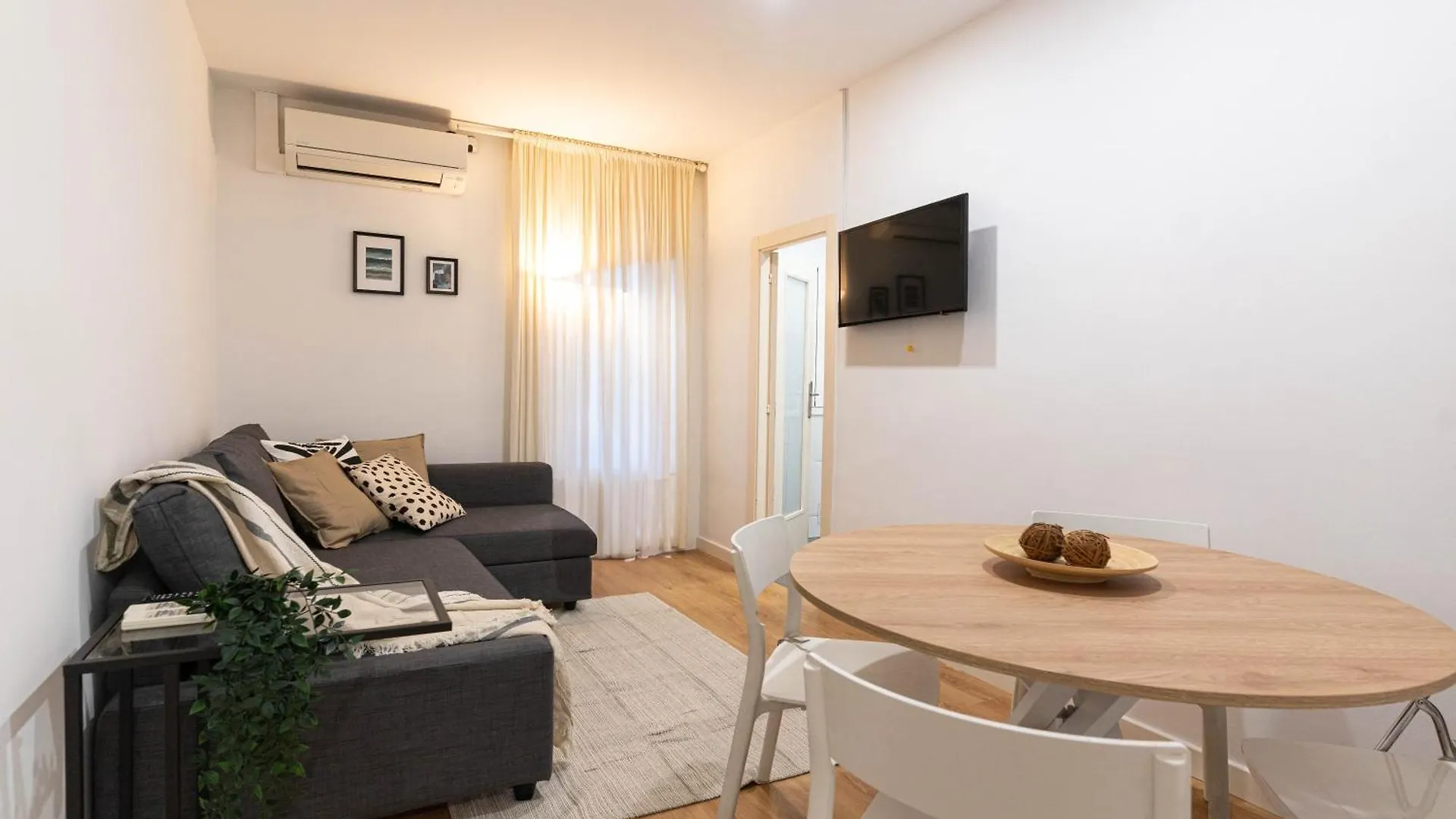 Lindo Apartamento Montjuic의 연락처